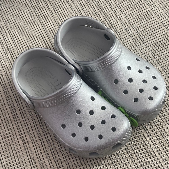CROCS Kids Silver Clogs - Picture 1 of 4